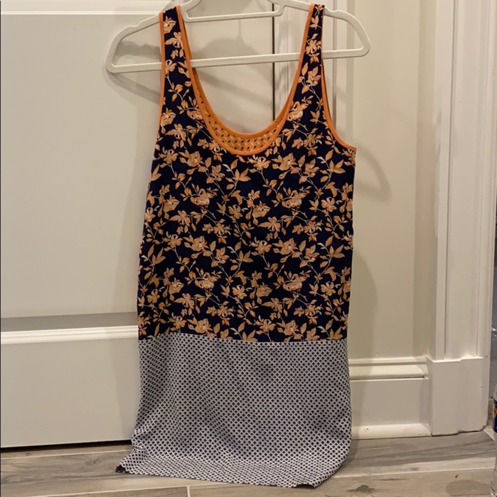 Dress. - Picture 2 of 3